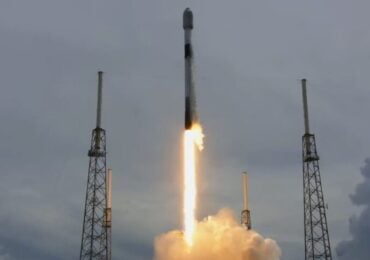 Décollage de Falcon 9 pour la mission Transporter 2 © SpaceX