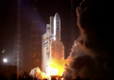 Décollage d'Ariane 5 avec SES 17 et Syracuse 4A © Arianespace