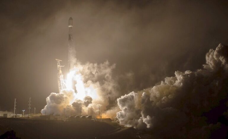 Décollage de Falcon 9 pour la mission DART © NASA/ Bill Ingalls