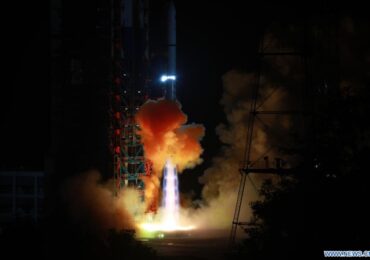 Lancement de Yaogan 36 par Long March 2D © Ying Longfei /Xinhua