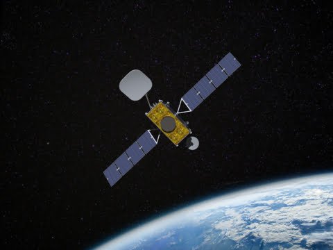 Vue d'artiste d'un satellite sur plateforme HummingSat en orbite © SWISSto12