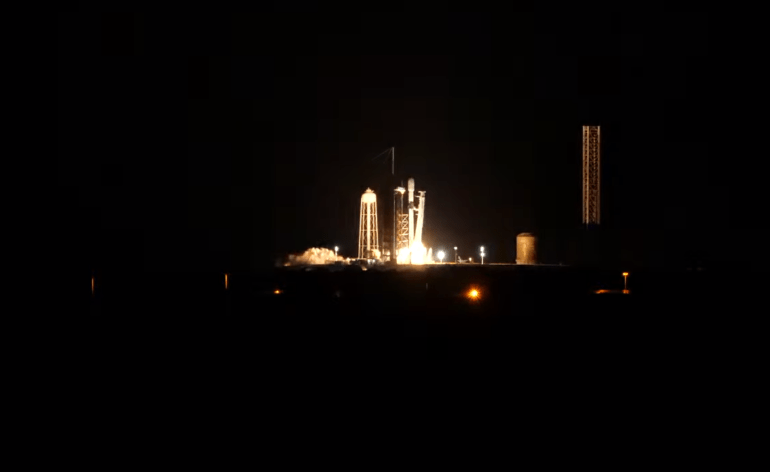 Lancement de Starlink Group 6-12 par Falcon 9 © SpaceX