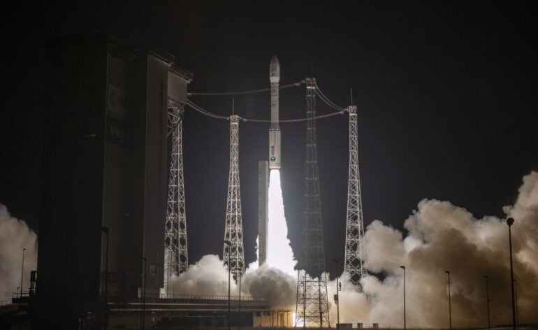 Décollage de Vega pour la mission VV23 © ESA/CNES/Arianespace