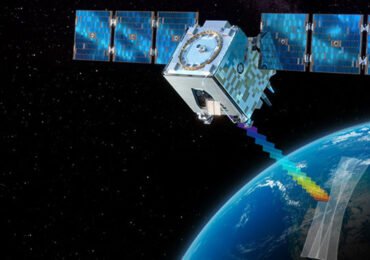 Vue d'artiste d'un satellite EWS en orbite © GA-EMS