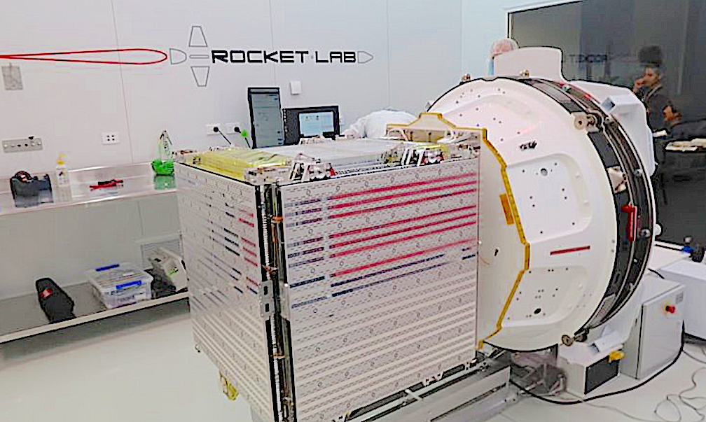 Assemblage de StriX 4 sur le lanceur © Rocket >Lab