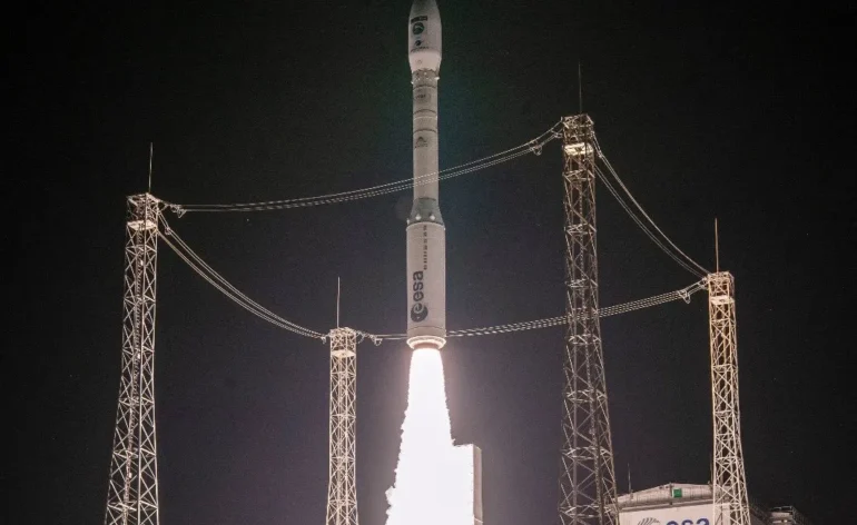 Lancement de Sentinel-2C par Vega © Arianespace