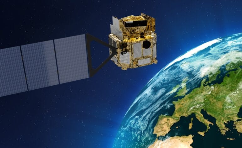 Vue d'artiste du satellite SBG-TIR © Thales Alenia Space