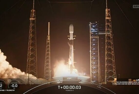 Lancement de Thuraya 4 par Falcon 9 © SpaceX