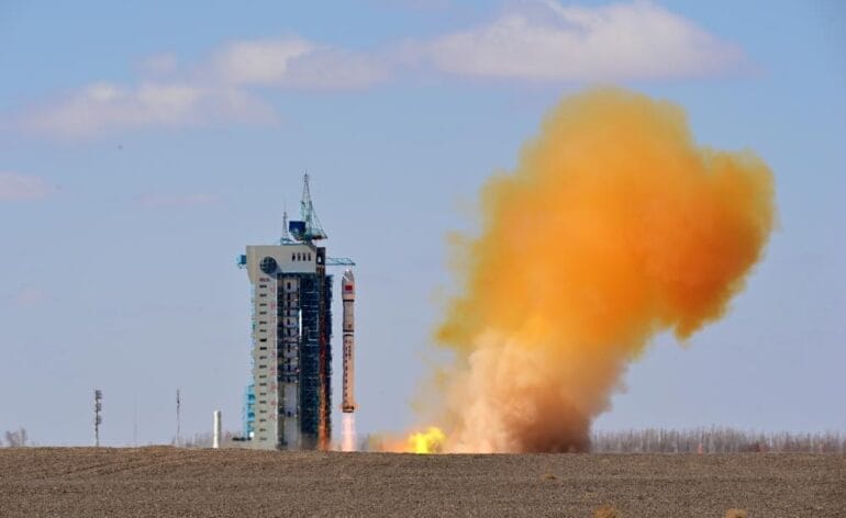 Lancement de SuperView Neo 3-02 et de Tianyan 23 par Long March 2D © Xinhua/Wang Jiangbo