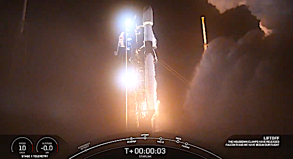 Lancement de Starlink group 12-13 par Falcon 9 © SpaceX