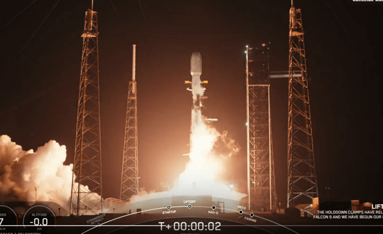 Lancement de Starlink Group 6-93 par Falcon 9 © SpaceX