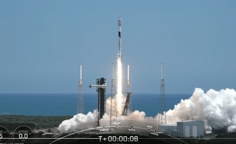 Lancement de Starlink Group 6-67 par Falcon 9 © SpaceX