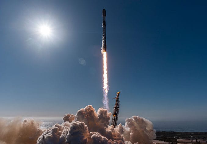 Lancement de Starlink Group 15-3 par Falcon 9 © SpaceX