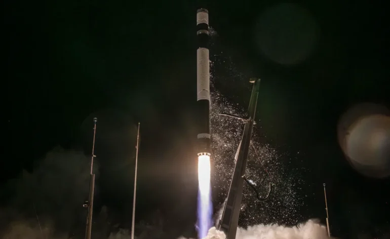 Lancement de QPS-SAR 10 par Electron KS © Rocket Lab